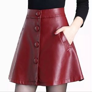 Leather skirt size 6